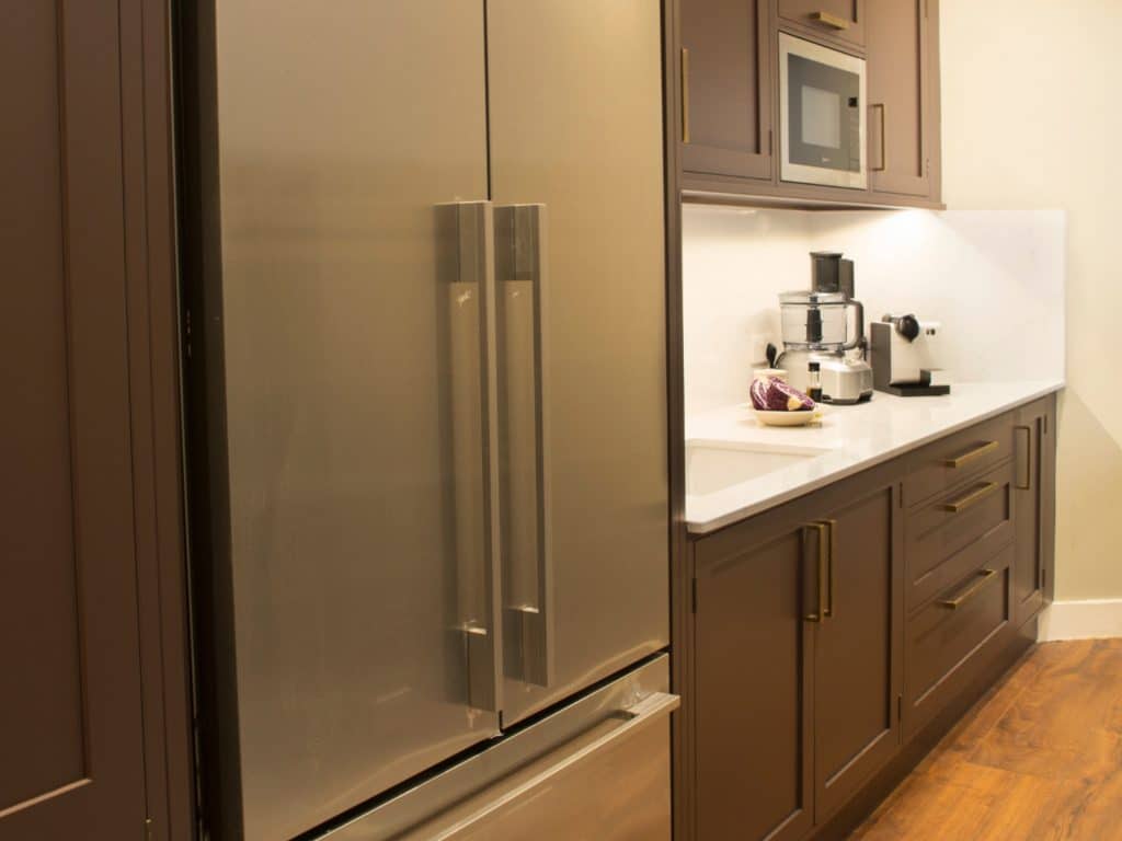 Chef's kitchen with double fridge freezer