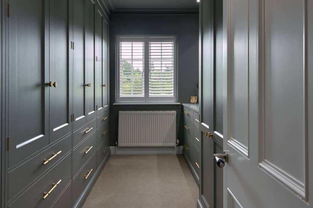 Luxury custom handmade wardrobes and walk in closet in Sevenoaks and Tunbridge Wells, Kent